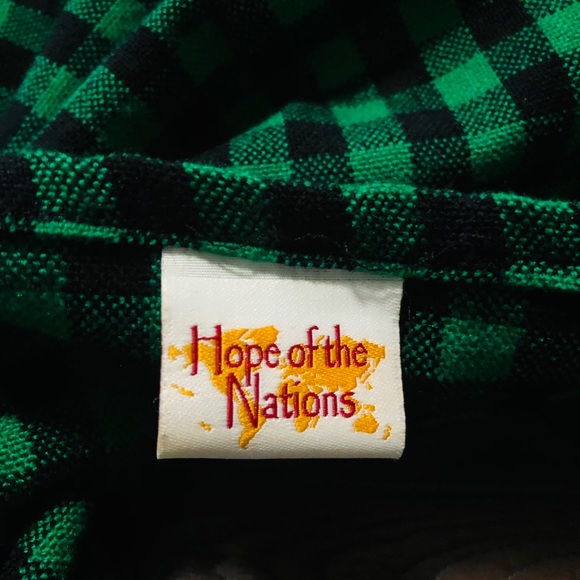 Green loop scarf - Picture 3 of 3